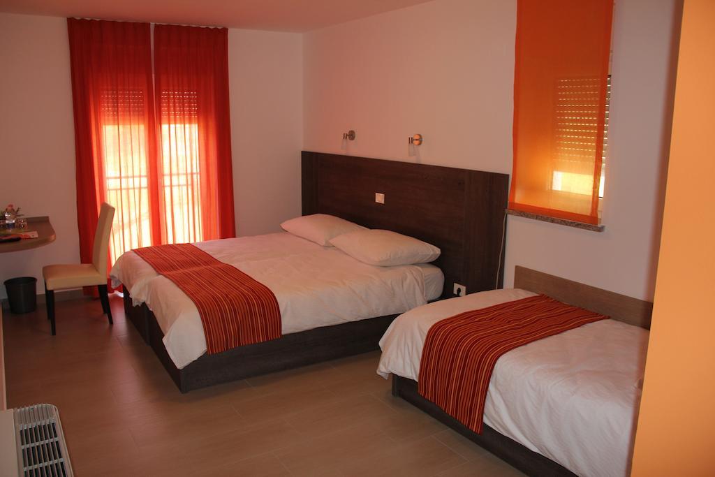 Guesthouse Osterija Branik Habitación foto