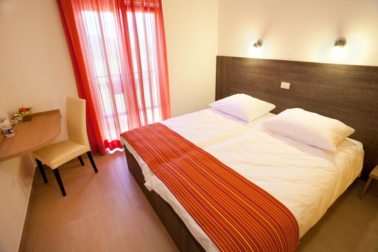 Guesthouse Osterija Branik Habitación foto